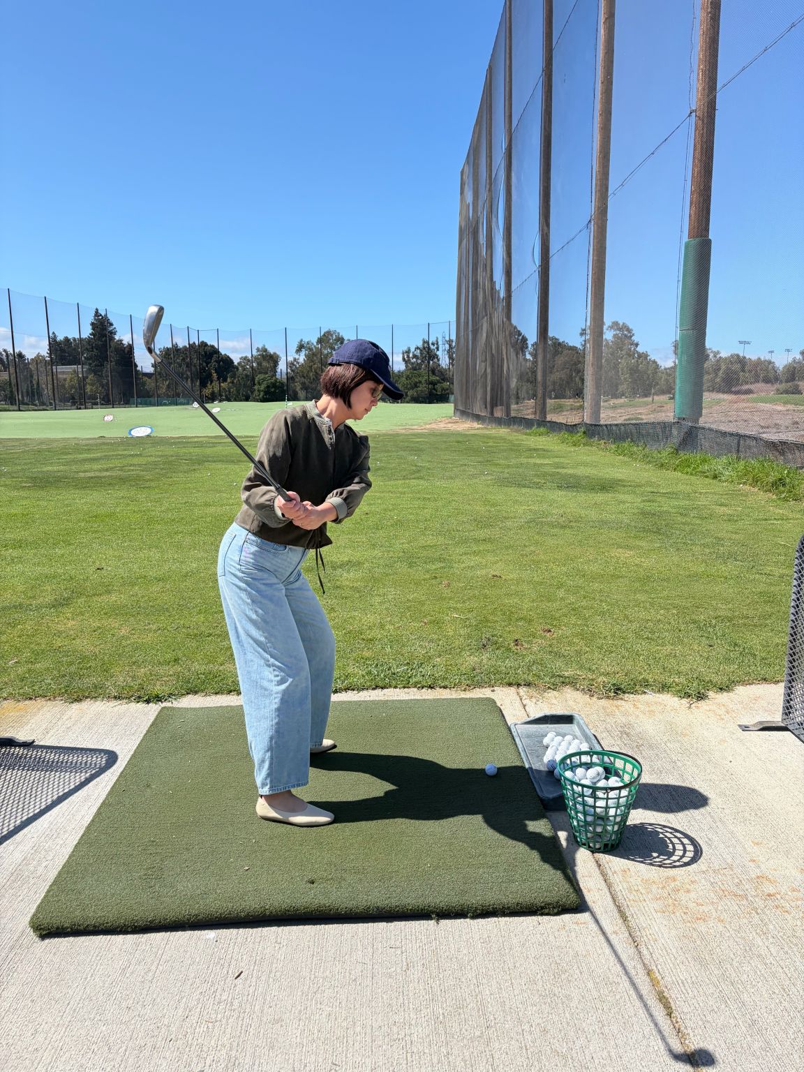 An Open Future Forum member at a golf outing